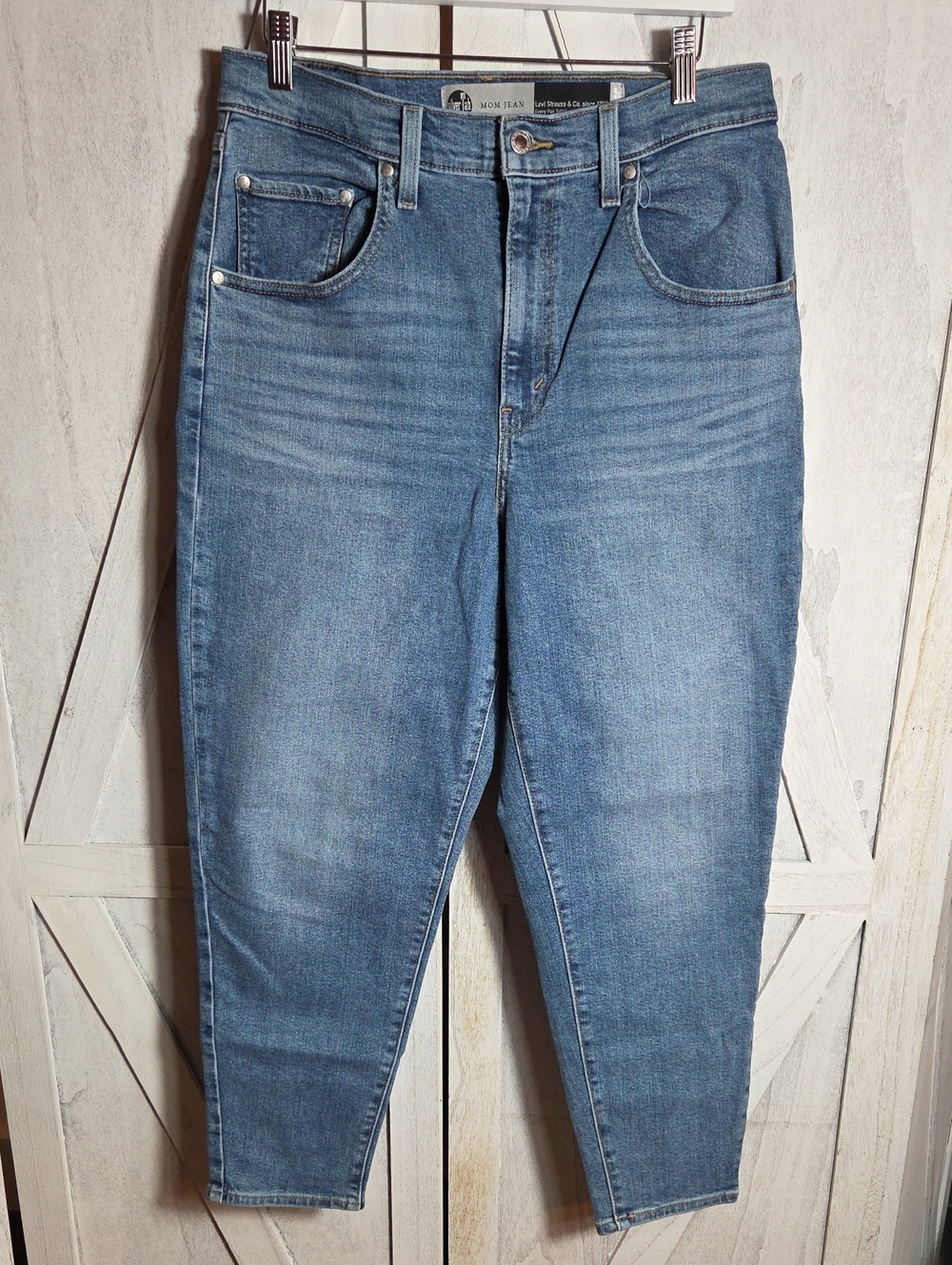 Levi's Silver Tab Mom Jeans Size 31